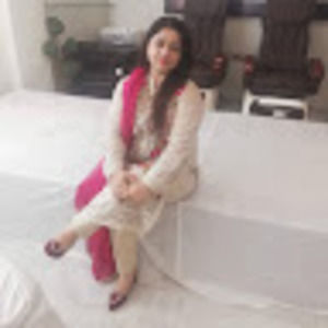 Meet your Posher, Ayisha